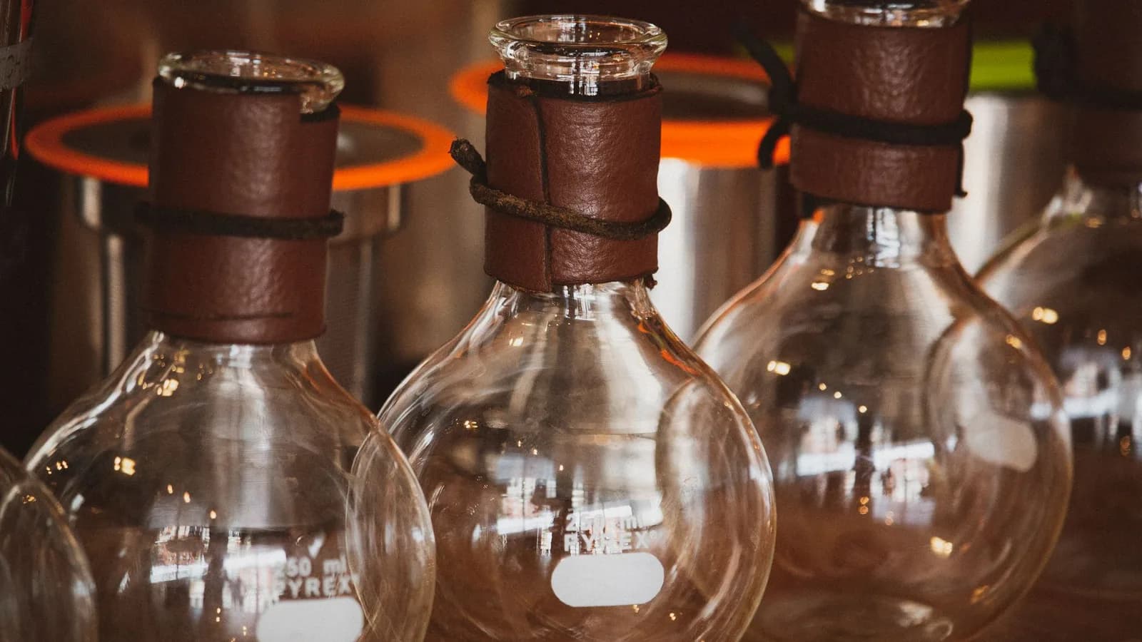 Laboratory glassware